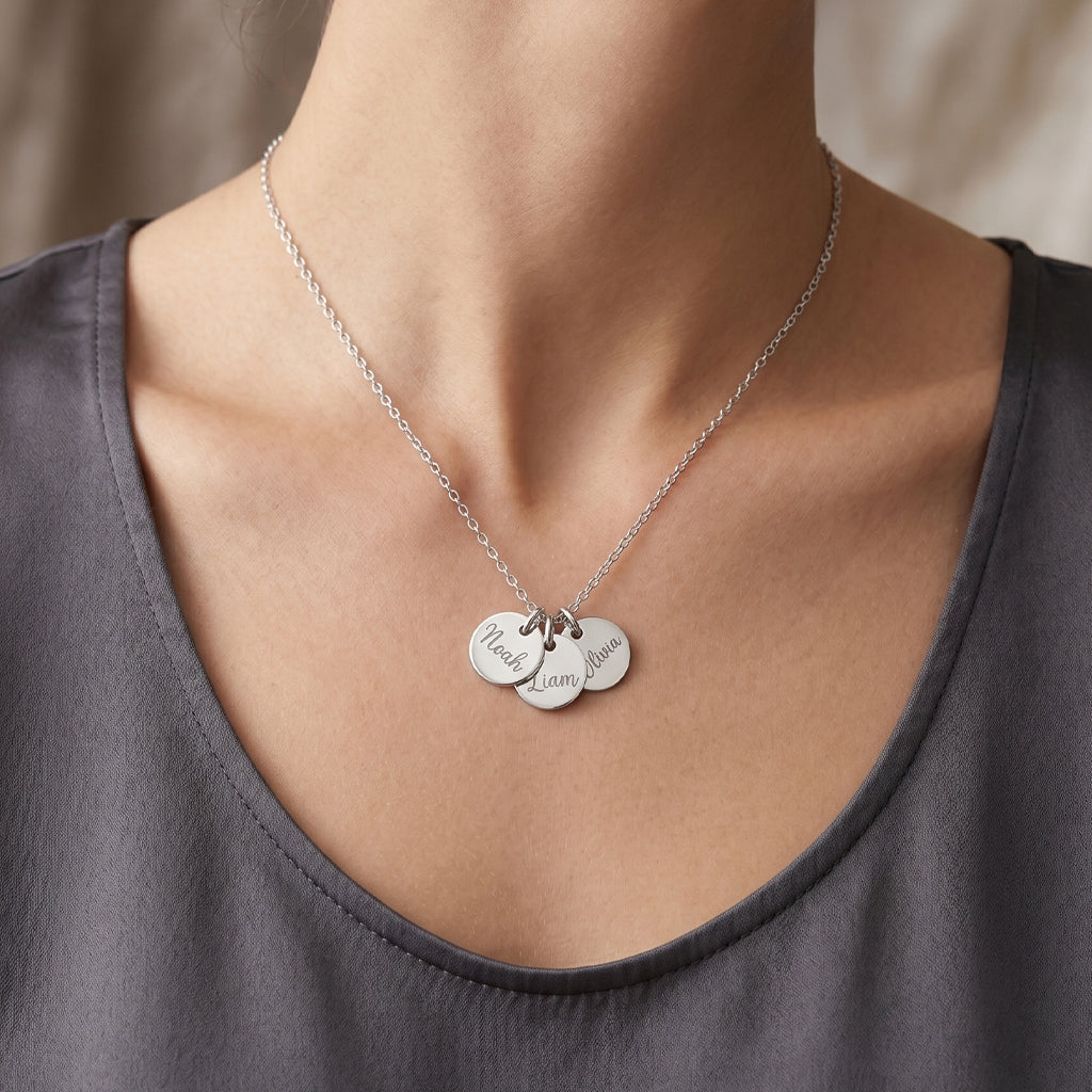 Silver Names Necklace (Silver)
